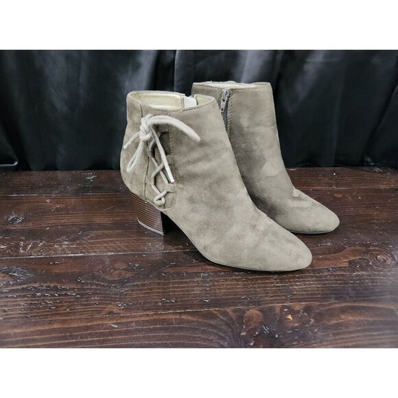 EUC Soda Green Faux Suede Lace Detail Ankle Zip Booties/Sz. 8 - Picture 3 of 9